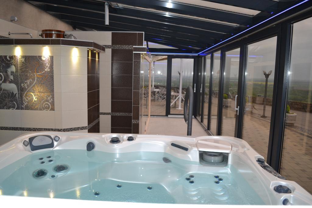 Wellness Pension Inovec Jalsove Bagian luar foto