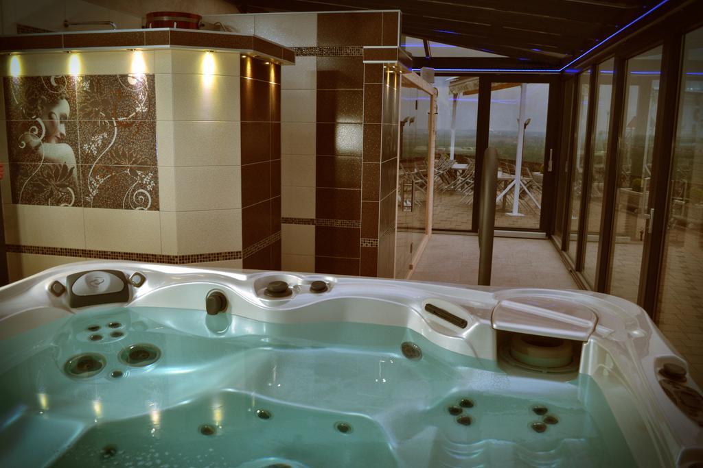Wellness Pension Inovec Jalsove Bagian luar foto