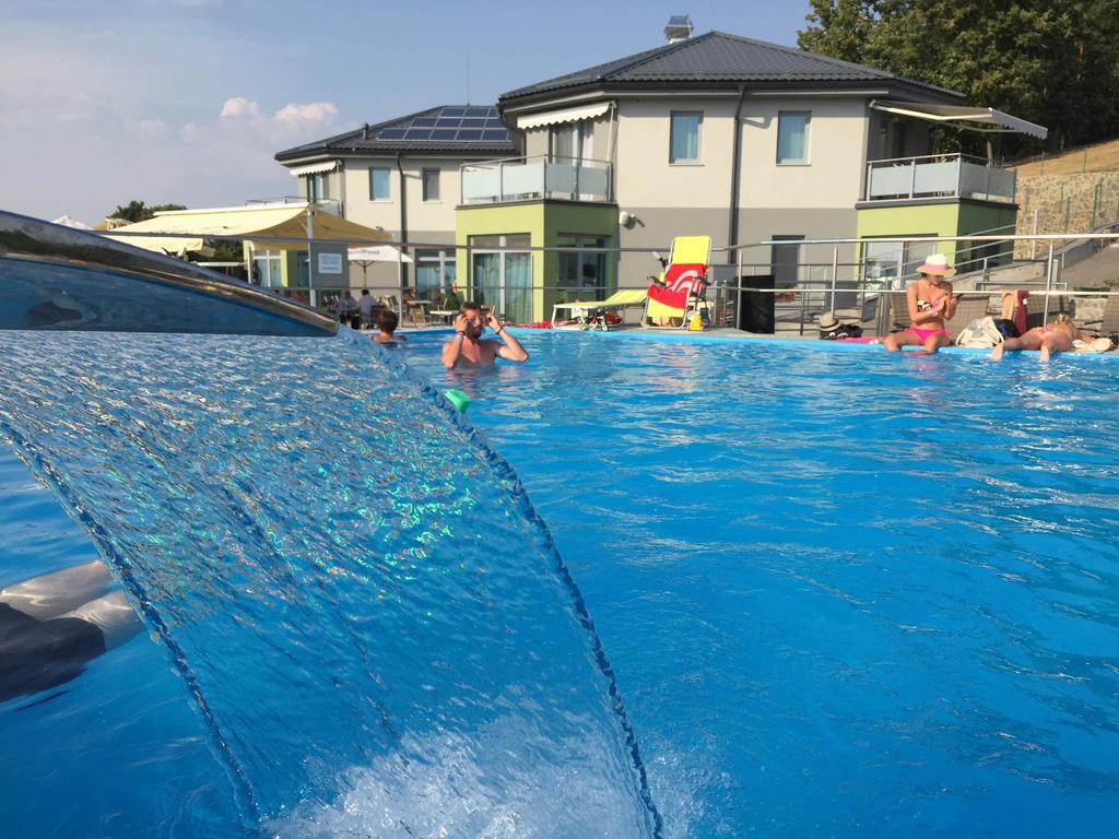 Wellness Pension Inovec Jalsove Bagian luar foto