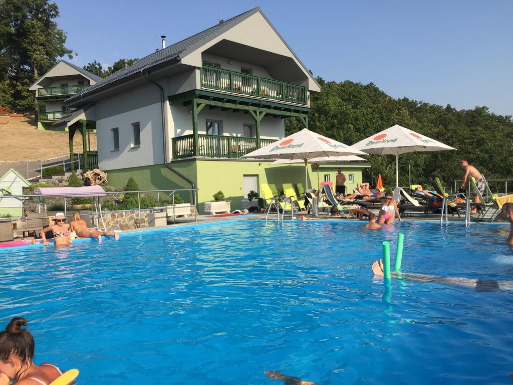 Wellness Pension Inovec Jalsove Bagian luar foto